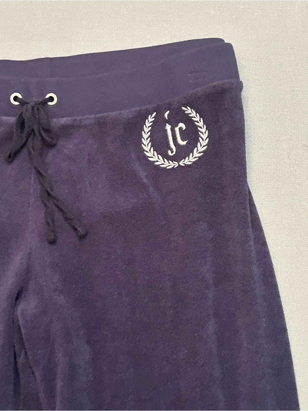 Juicy Couture Velour Lounge Joggers with Crest Logo - Dark Navy - Picture 2 of 5